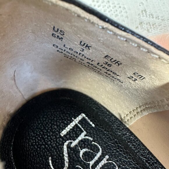 Women's Flats, Classic Franco Sarto, Black Leather Flats, Pumps, size 6M - Picture 9 of 9